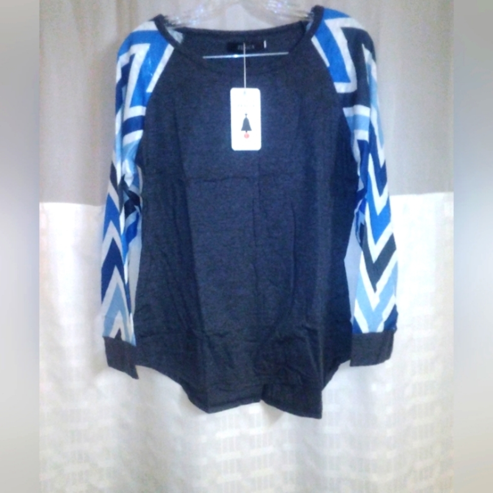 Chevron stripe casual top